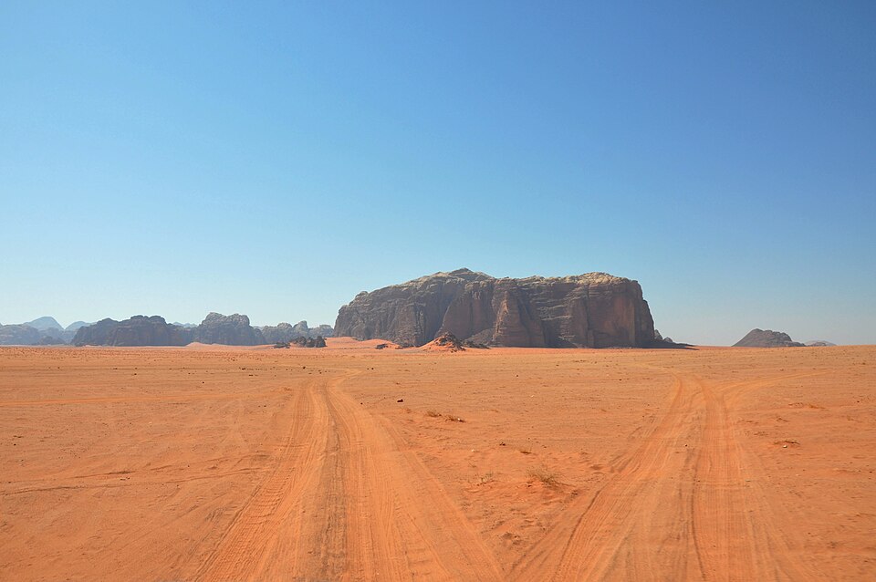 File:Wadi Rum landscape (12465264714).jpg